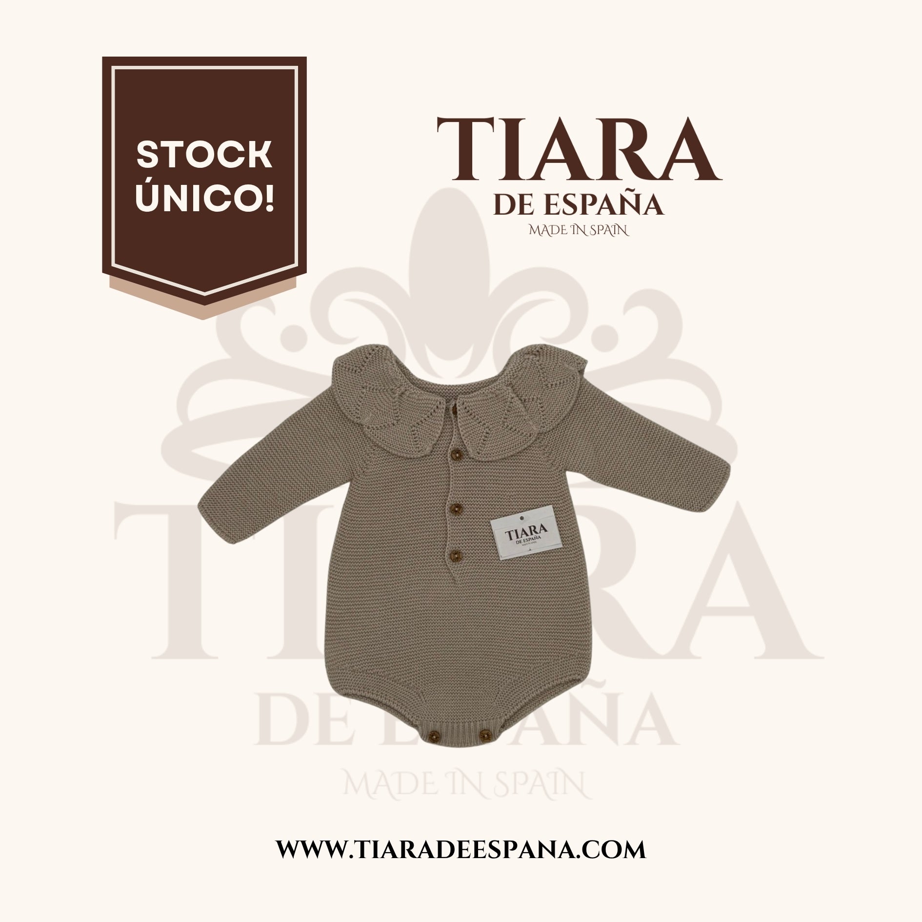 Pelele bebé beig con cuello volante calado Tiara de España