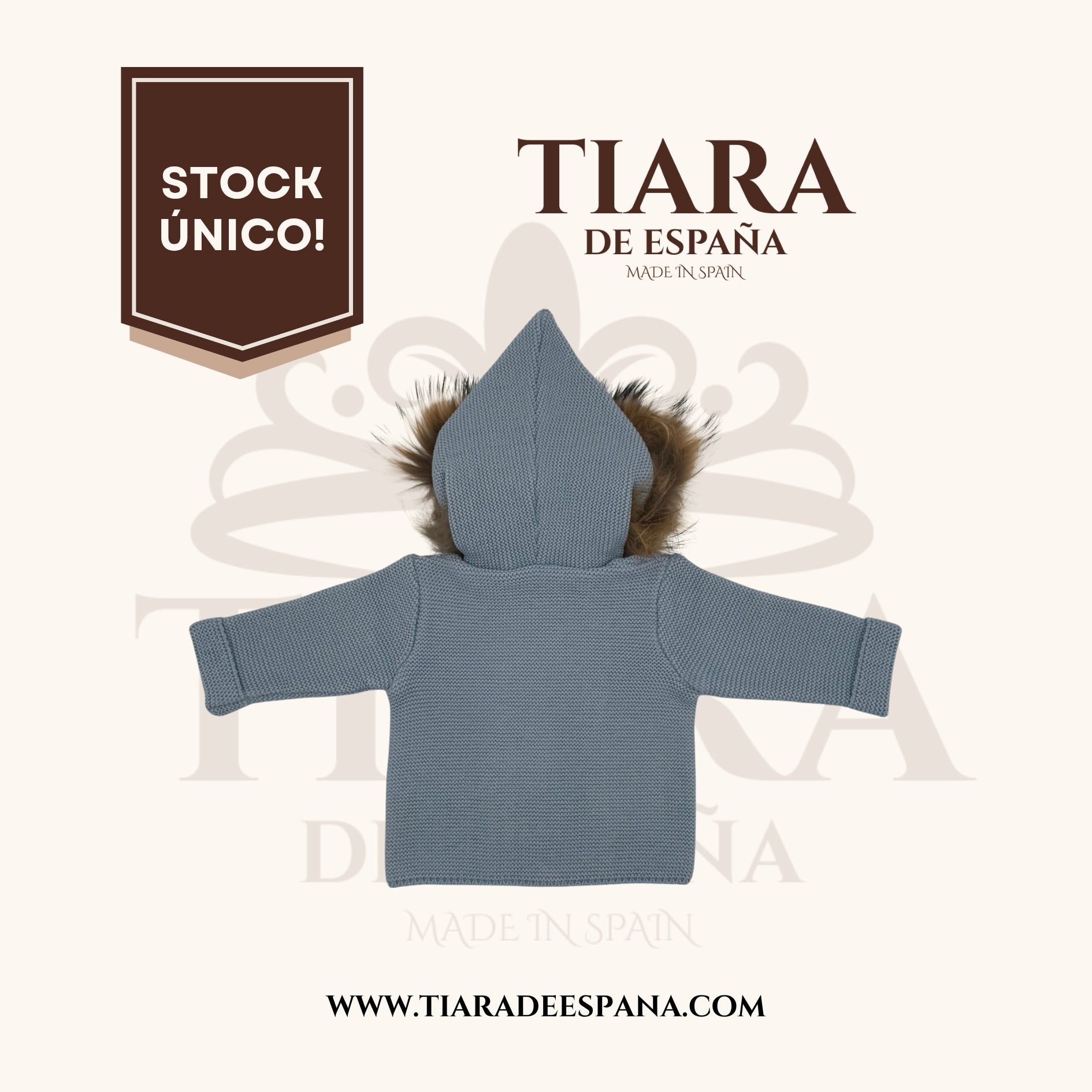 Abrigo bebé azul cielo de punto con capucha y pelo natural Tiara de España