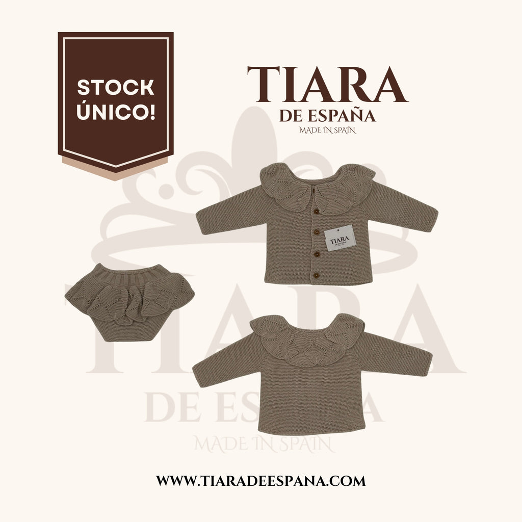 Ranita-chaqueta bebé topo de punto con cuello calado Tiara de España
