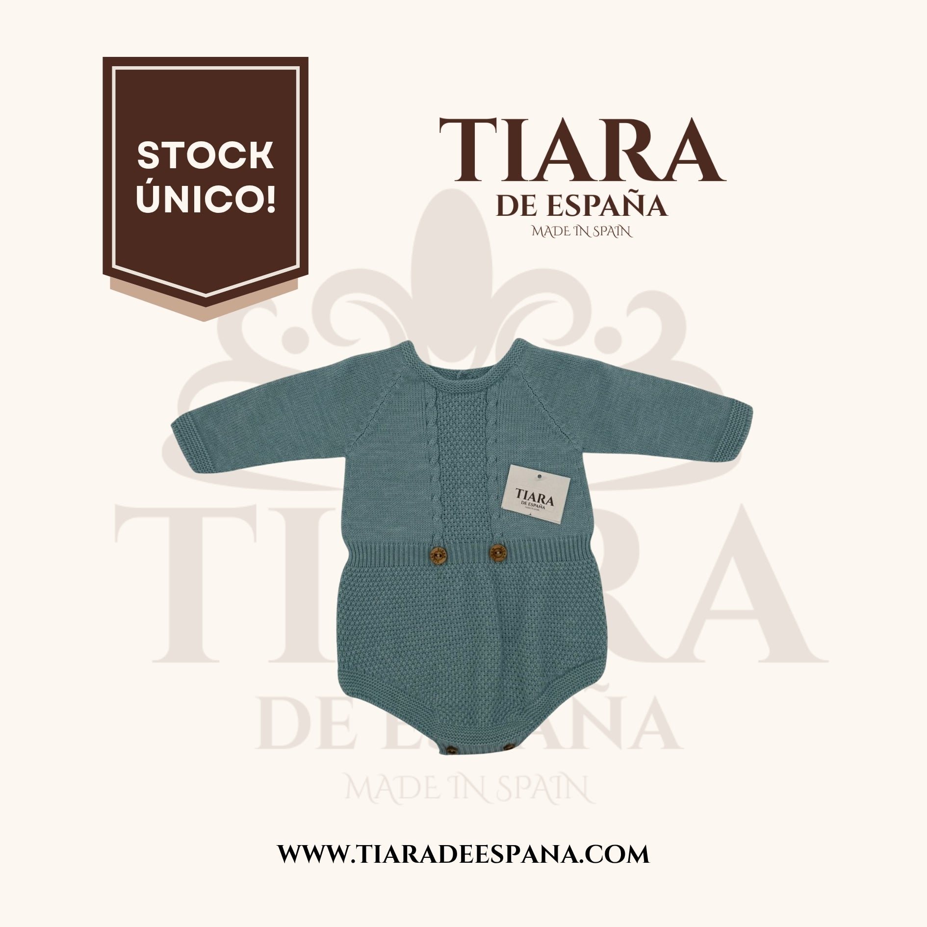 TR-456 / Ranita bebé verde suave manga larga con botones.